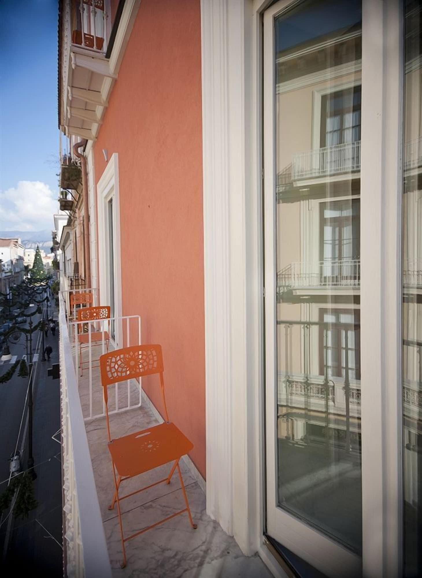 Palazzo Tasso Bed and Breakfast Σορέντο Εξωτερικό φωτογραφία